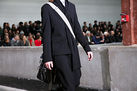 KRISVANASSCHE_LOOK2011-12AW_TIURF069.jpg KRISVANASSCHE_LOOK2011-12AW_TIURF069.jpg