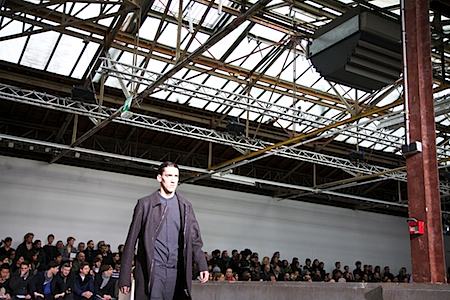 KRISVANASSCHE_LOOK2011-12AW_TIURF084.jpg KRISVANASSCHE_LOOK2011-12AW_TIURF084.jpg
