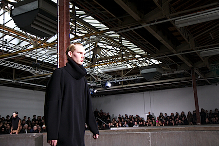 KRISVANASSCHE_LOOK2011-12AW_TIURF099.jpg KRISVANASSCHE_LOOK2011-12AW_TIURF099.jpg