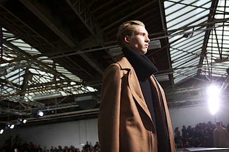KRISVANASSCHE_LOOK2011-12AW_TIURF108.jpg KRISVANASSCHE_LOOK2011-12AW_TIURF108.jpg