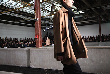 KRISVANASSCHE_LOOK2011-12AW_TIURF111.jpg KRISVANASSCHE_LOOK2011-12AW_TIURF111.jpg