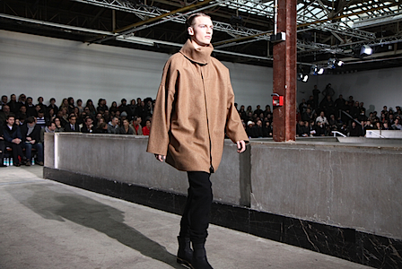 KRISVANASSCHE_LOOK2011-12AW_TIURF112.jpg KRISVANASSCHE_LOOK2011-12AW_TIURF112.jpg